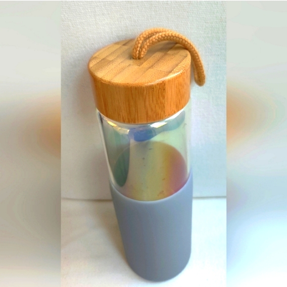Anthropologie Water Bottle Marlow Tumbler with Bamboo Lid Gray Iridescent Glass - Picture 2 of 5